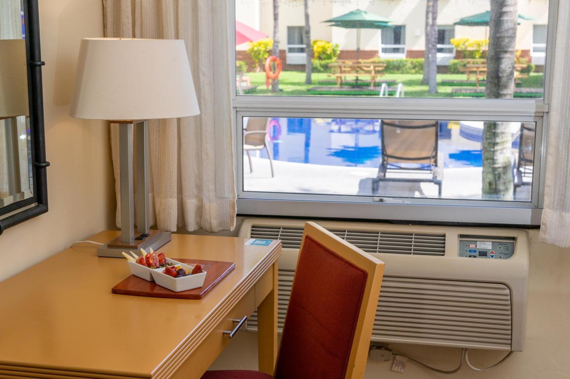 Quality Hotel Real Aeropuerto San Salvador San Luis Zewnętrze zdjęcie